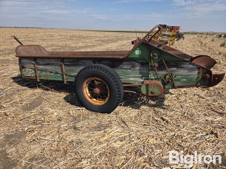 john-deere-manure-spreader-image-8