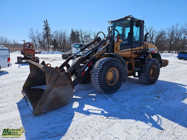 2003-case-621d-xt-image-1