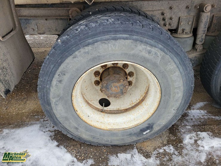 2009-international-workstar-7500-image-10