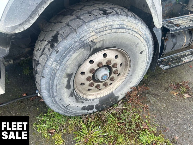 2011-international-workstar-7500-image-7