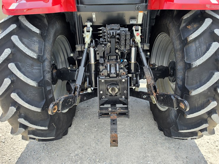 2014-case-ih-maxxum-125-image-9