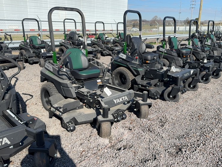 #4079-•-yakta-yxr-120-zero-turn-mower-image-3