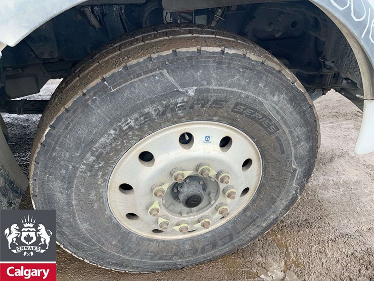 2018-kenworth-t880-image-12