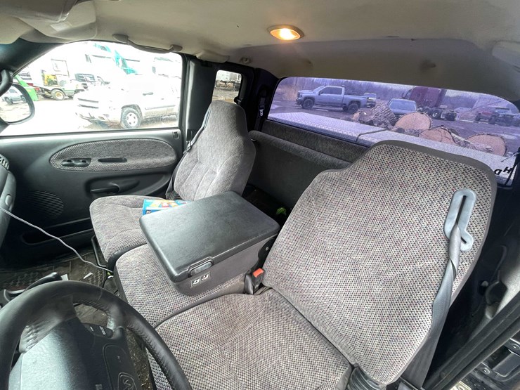 #204-•-1998-dodge-ram-truck-(has-wi-title)-(denmark,-wi)-image-35