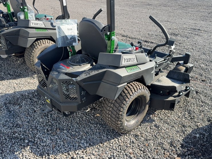 #4074-•-yakta-yxr-120-zero-turn-mower-image-8