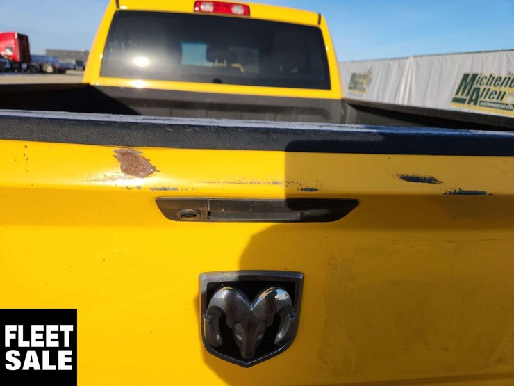 2019-ram-1500-classic-image-45