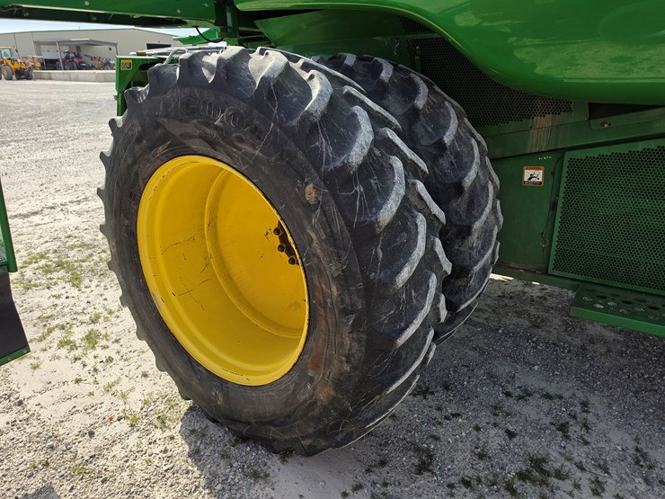 2006-john-deere-9560-sts-image-15
