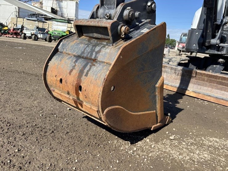 2020-bobcat-e26-image-12