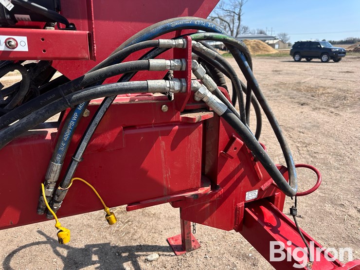 2012-case-ih-1250-image-14