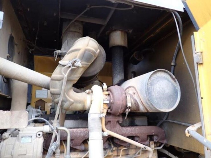 2006-deere-624j-image-57