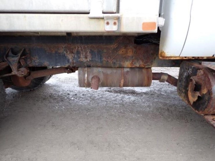 2006-ford-f650-xlt-image-48