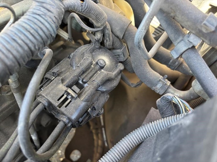 2017-toyota-8fgu30-image-35