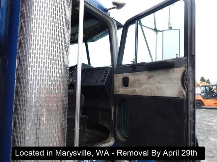 1997-peterbilt-378-image-8