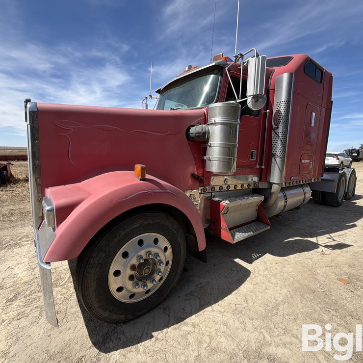 1997 KENWORTH W900B