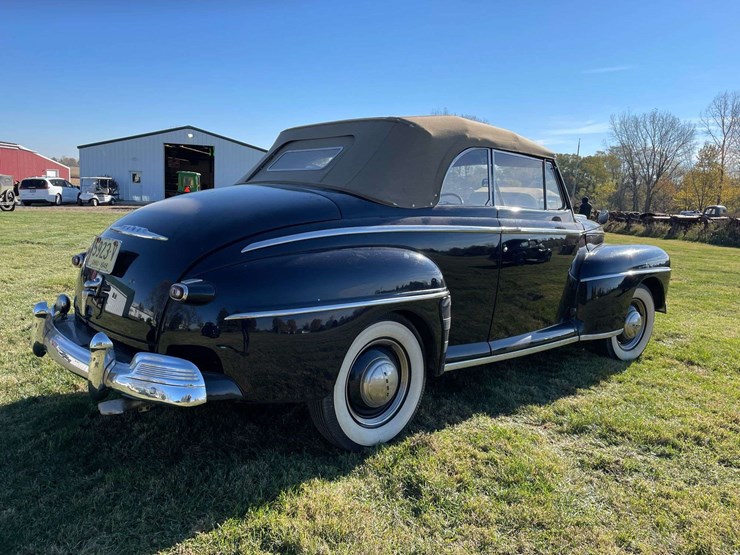 1948-ford-super-deluxe-convertible-image-5