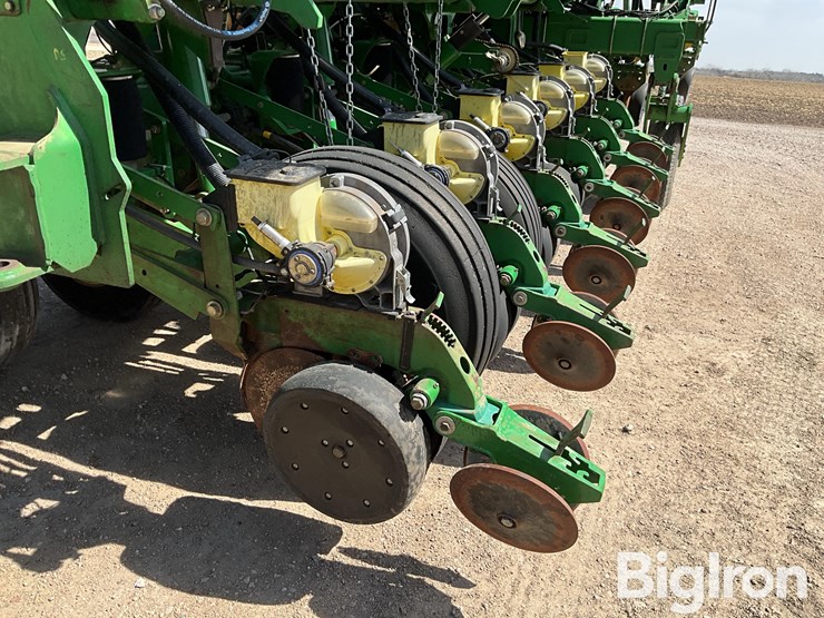 john-deere-1790-image-14