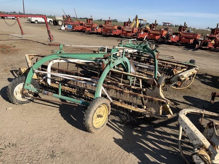 new-holland-260-image-6