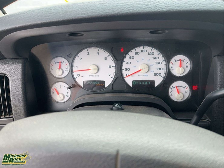 2004-dodge-ram-1500-image-16