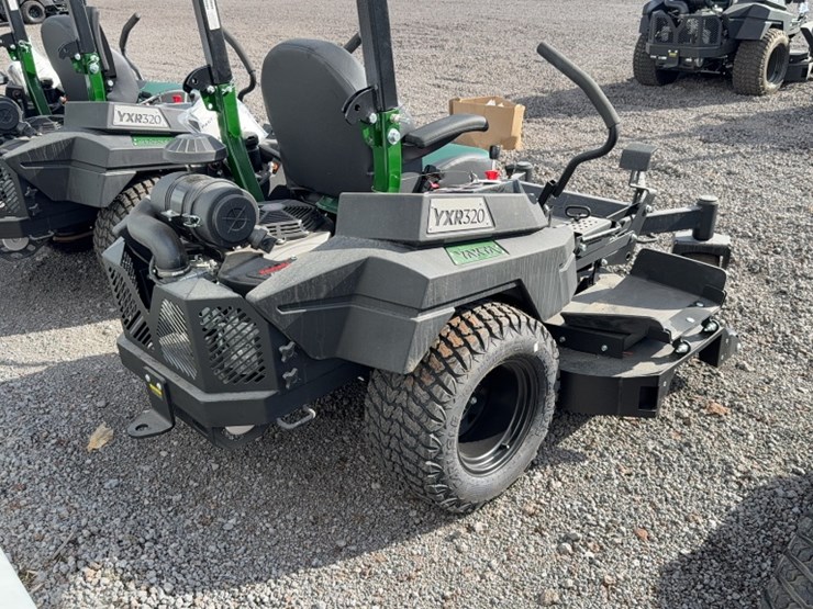 #4073-•-yakta-yxr-320-zero-turn-mower-image-8