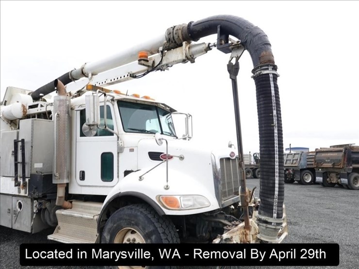 2011-peterbilt-348-image-8