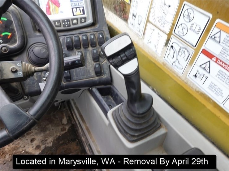 2019-caterpillar-tl1255d-image-7