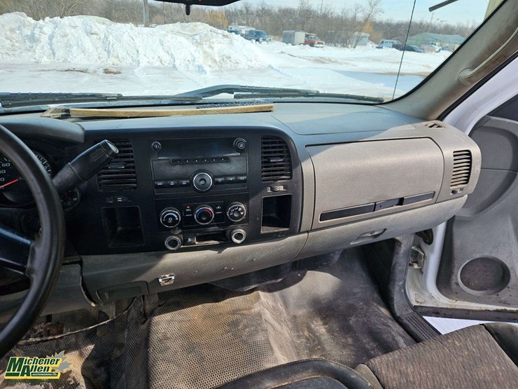 2010-chevrolet-silverado-1500-image-20