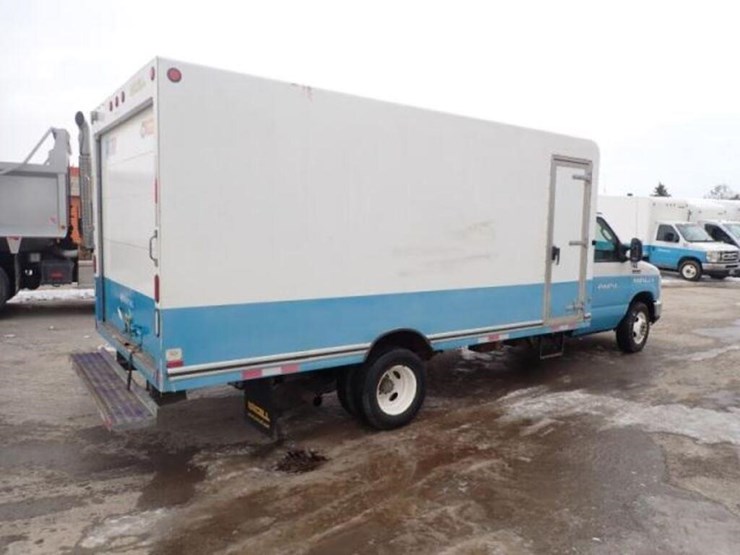 2009-ford-e450-image-6