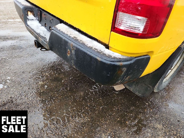 2019-ram-1500-classic-image-37