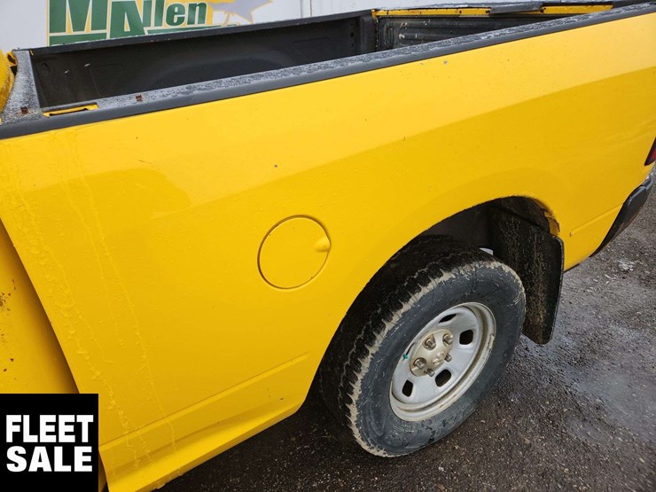 2019-ram-1500-classic-image-33