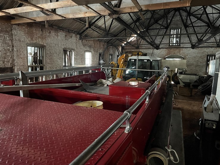 #210-•-1964-chevy-80-(howe)-fire-truck-(no-brakes)-(no-title)-(wakefield,-mi)-image-52