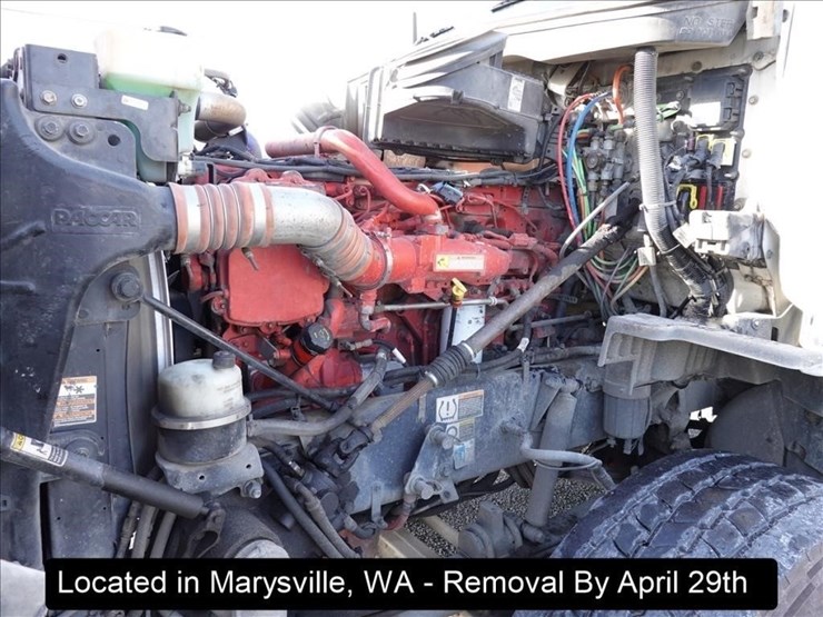 2015-peterbilt-567-image-7