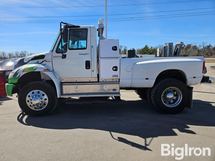 2010-international-durastar-4300-image-16