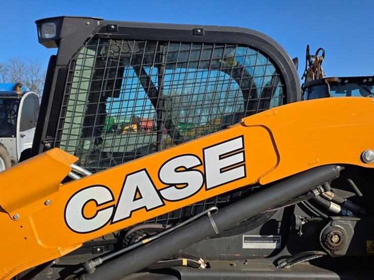 2021-case-tv450b-image-29