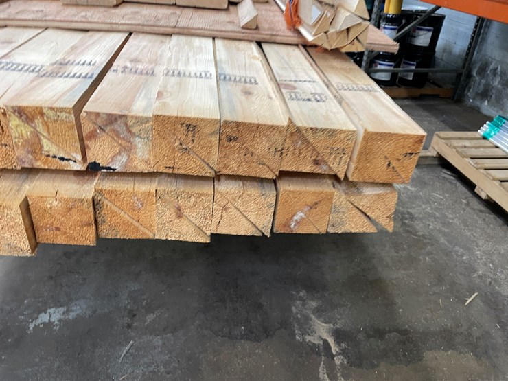 #2558-•-pallet-of-building-material-(columbia-heights,-mn)-image-7