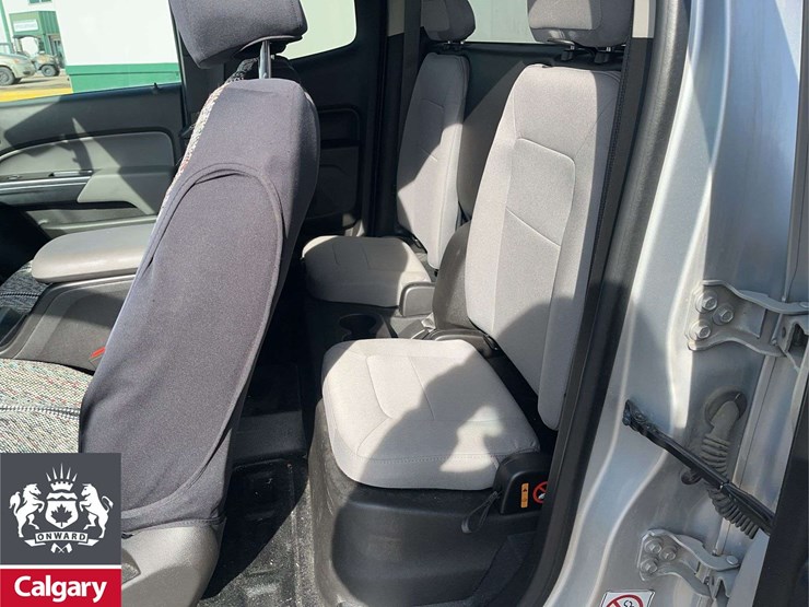 2018-chevrolet-colorado-image-19