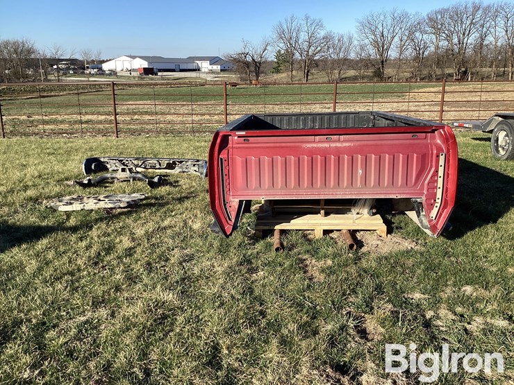 gmc-sierra-2500-image-2