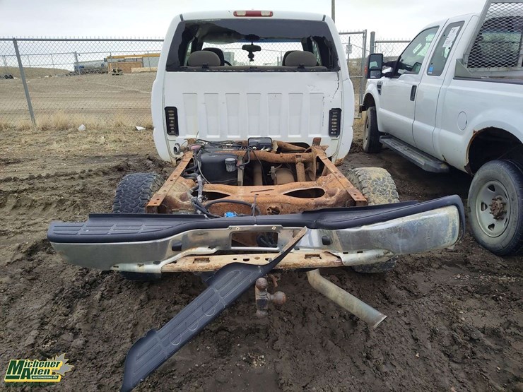 2004-chevrolet-silverado-2500hd-image-18