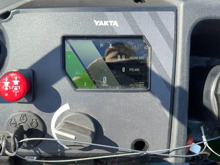 #4061-•-yakta-yxr-710-zero-turn-mower-image-12