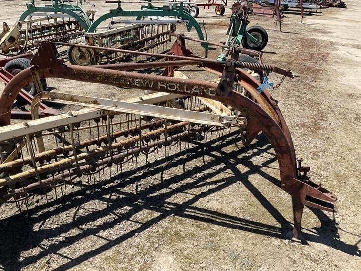 new-holland-260-image-7