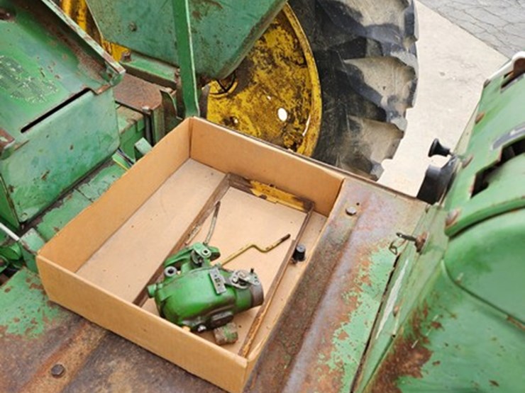 1965-john-deere-2010-image-19