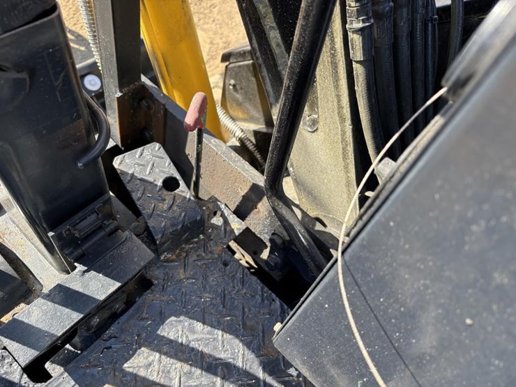 komatsu-pc28uu-image-28