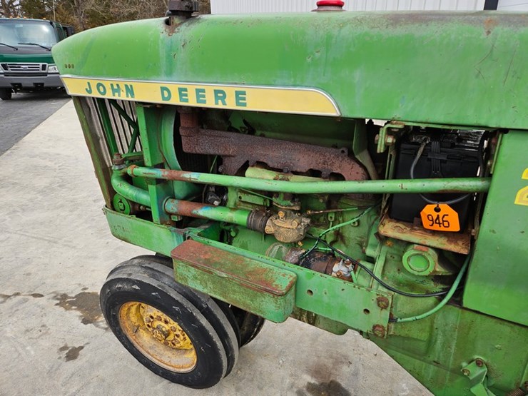 1965-john-deere-2010-image-23