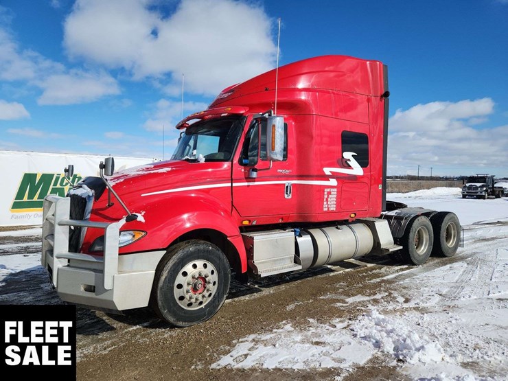 2014-international-prostar-image-1