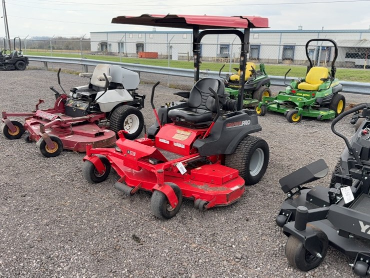 #4039-•-snapper-pro-5200x-zero-turn-lawn-mower-image-1