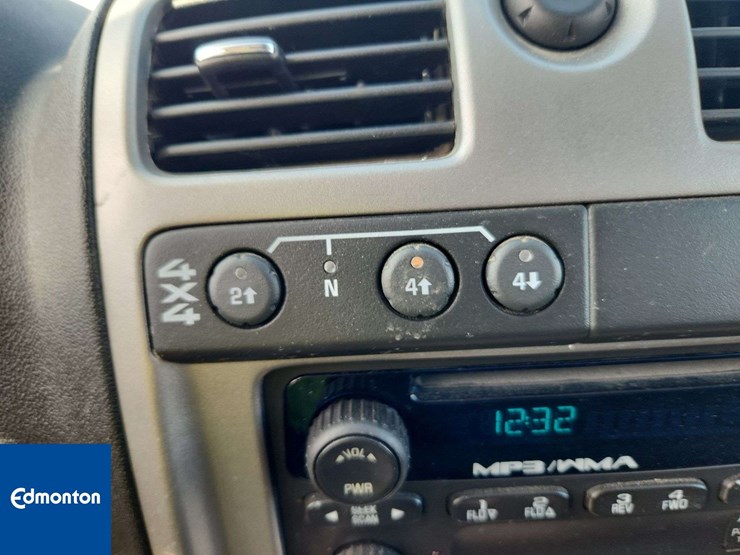 2012-chevrolet-colorado-image-21