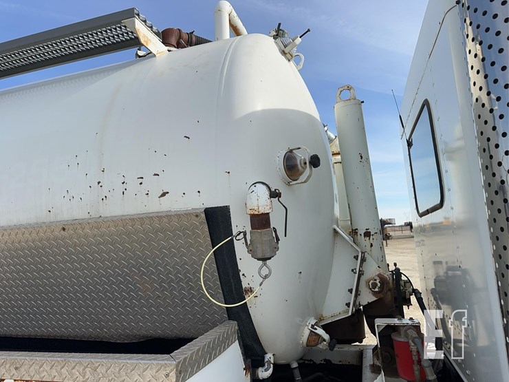 1995-kenworth-t800-image-17