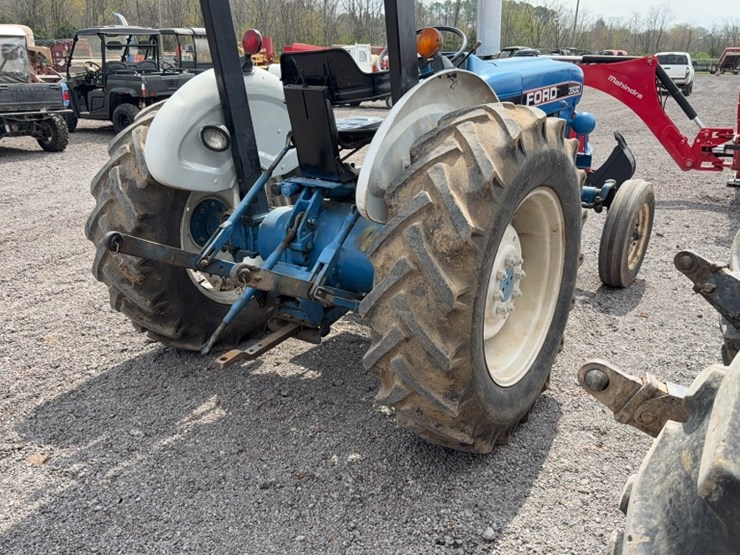 ford-3930-image-10