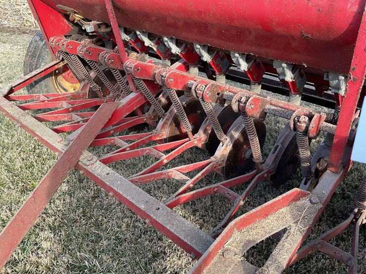 massey-ferguson-33-image-22