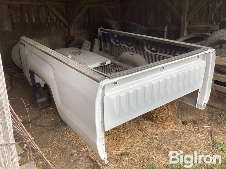 2015-gmc-sierra-3500-image-4