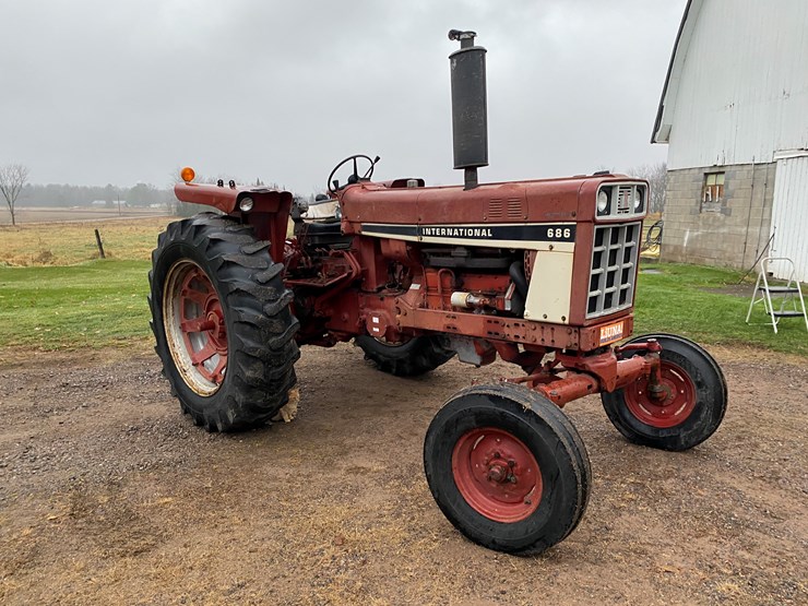 1976-international-686-image-3